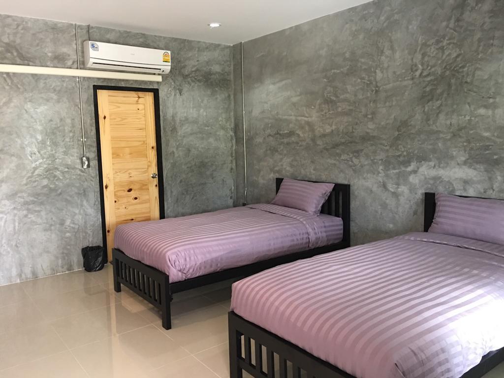 The Loft Resort Kabin Buri Екстериор снимка